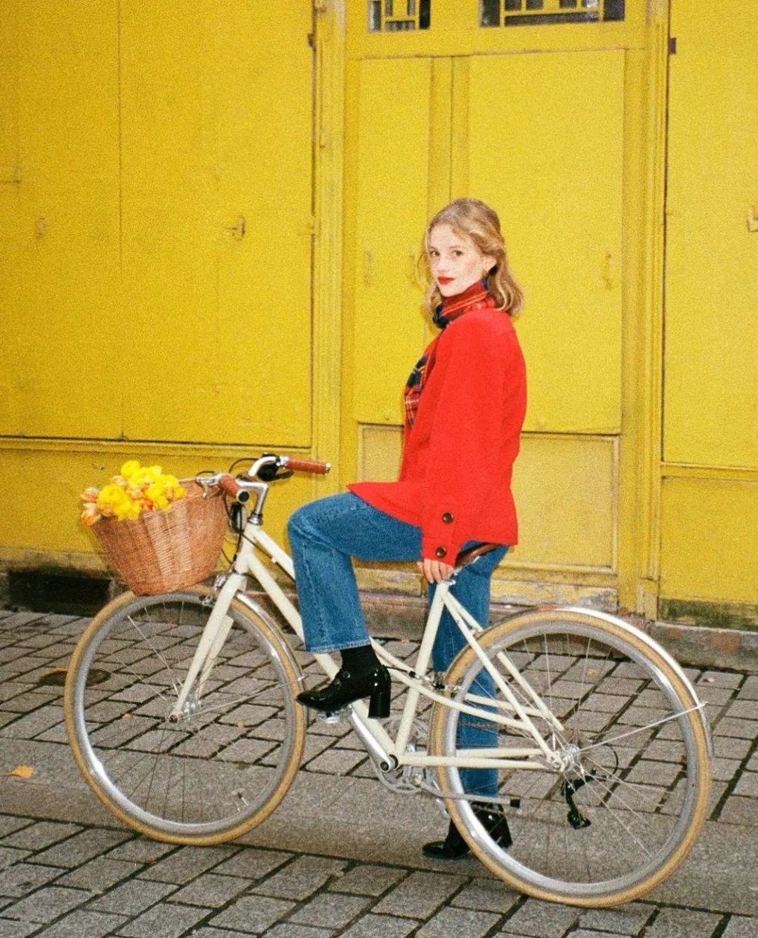 今年最火的法式风要这样穿才高级,法风穿搭必备单品