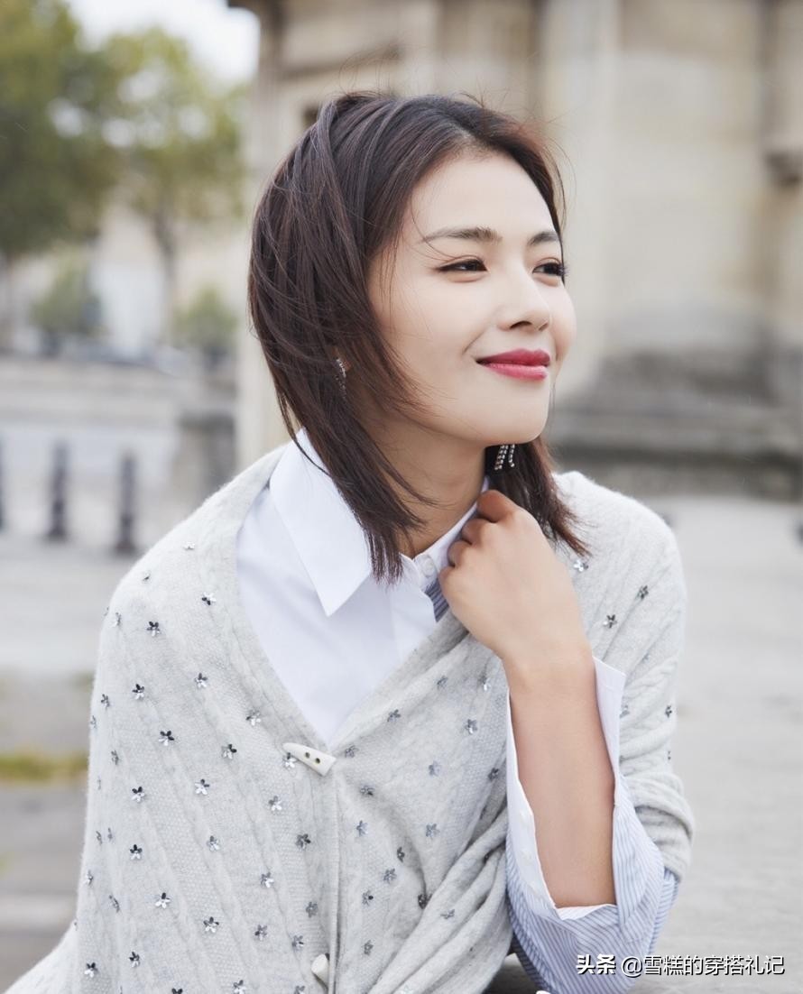 适合35岁女人的齐肩发,四十岁以上适合长发还是锁骨发