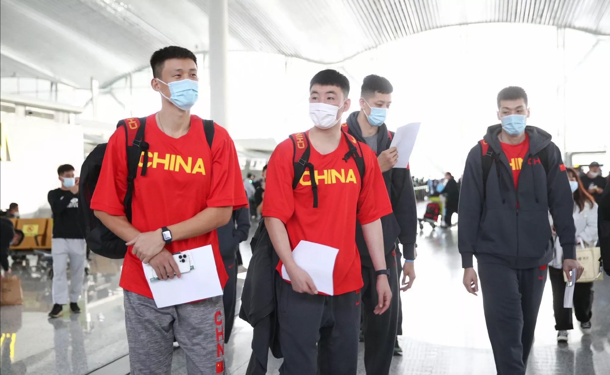 胡明轩周鹏赵睿,吴前胡明轩赵继伟周鹏