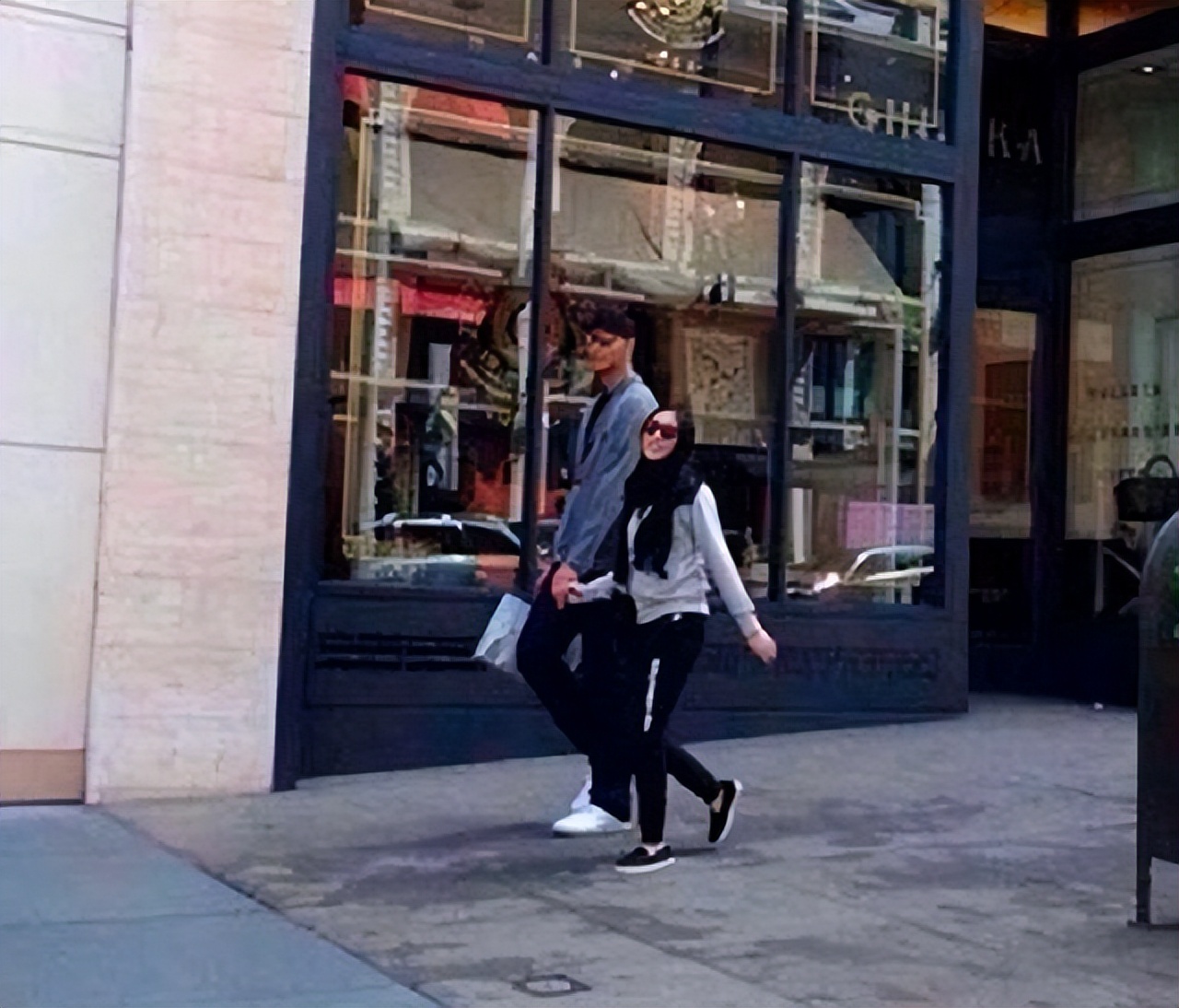 易建联娶老婆了吗,易建联身价上亿迎娶巴西宝贝