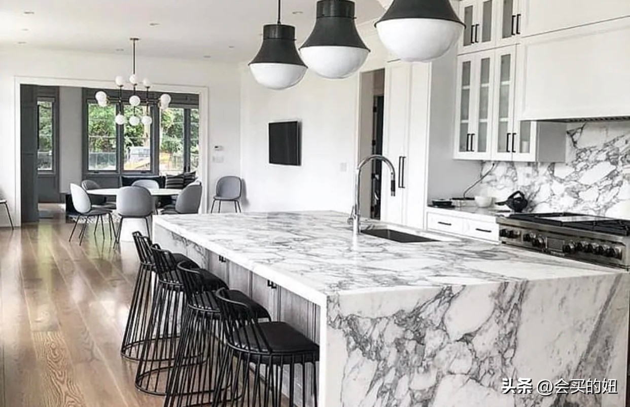 石英石和大理石岩板价格差多少,岩板石英石大理石台面餐桌