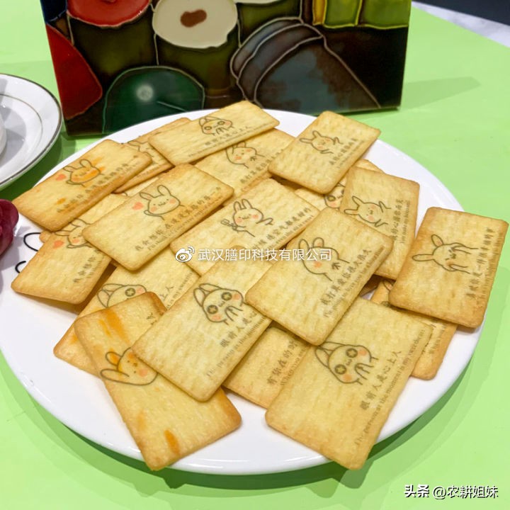 膳印高速食品打印机，文创饼干糕点加工设备，让食品打印更简单