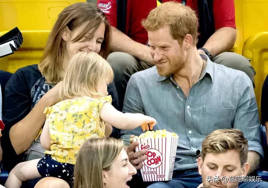 哈里王子和威廉王子回忆,哈里王子梅根感人视频