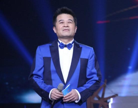 毕福剑离开央视后现在有退休金吗,央视主持人毕福剑又要重返舞台么