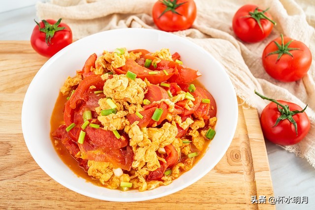 妈宝男把工资给婆婆怎么治,妈宝男把工资交给妈妈老婆要离婚