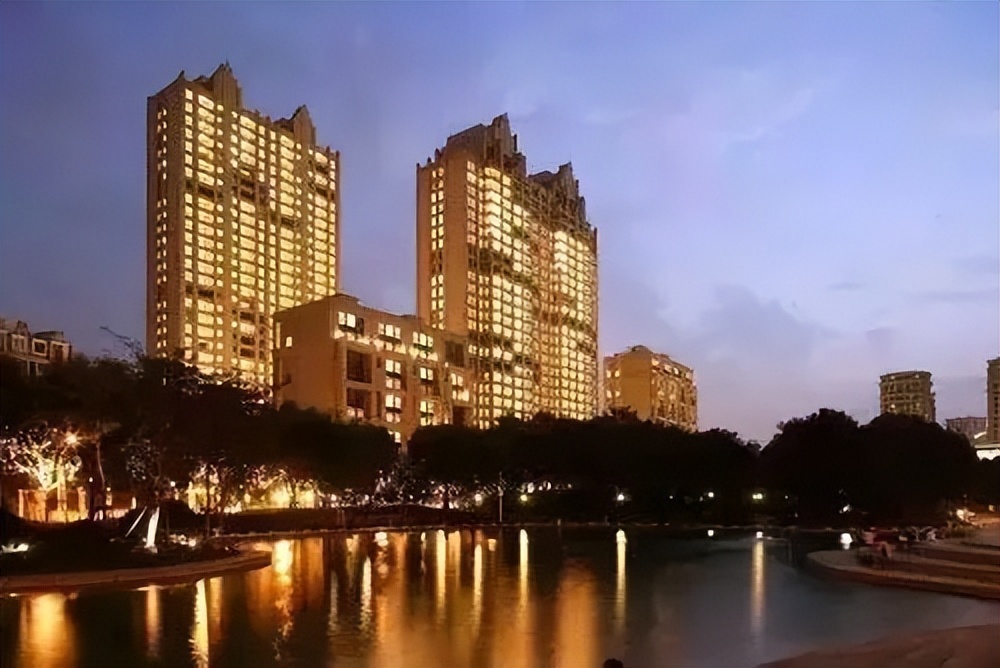 上海翠湖天地房价为什么贵,上海的房价凭啥那么贵