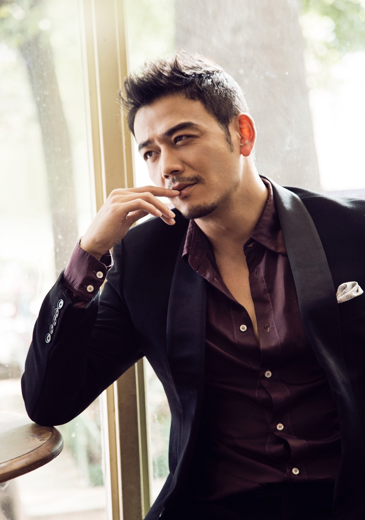 杨烁落魄总裁,杨烁落魄的时候捡垃圾