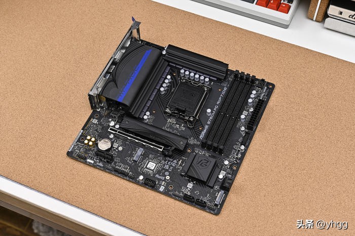 拆解华擎b760m,华擎b760m配合显卡