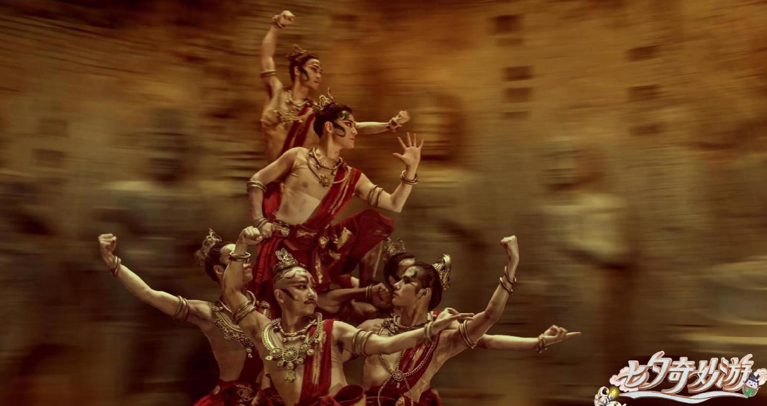 乐深度：宇宙级网红，都有一条大金链子