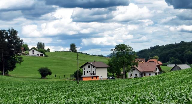 斯洛文尼亚独立,斯洛文尼亚只有独立才能发展