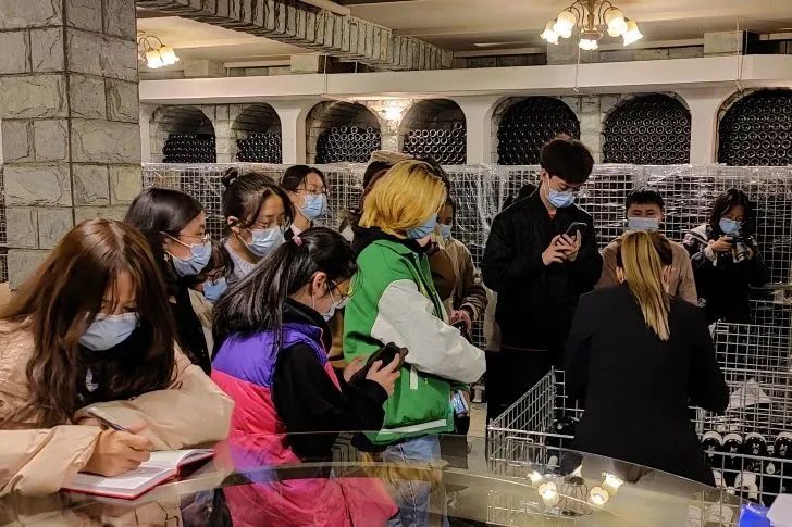 酒店旅游管理教程,旅游管理有前途吗