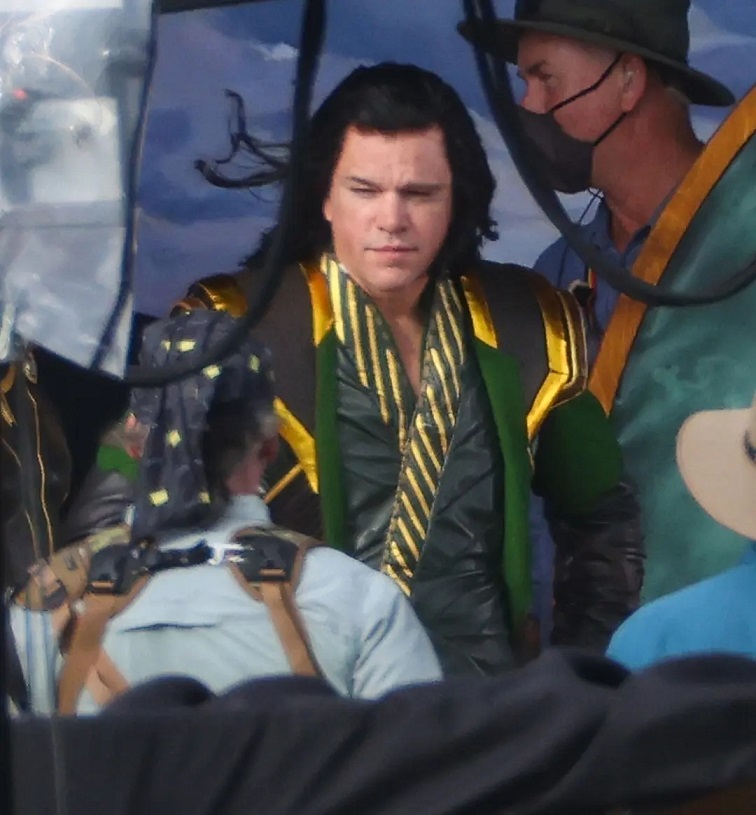 漫威雷神对战复联四,漫威电影全系列解说雷神4