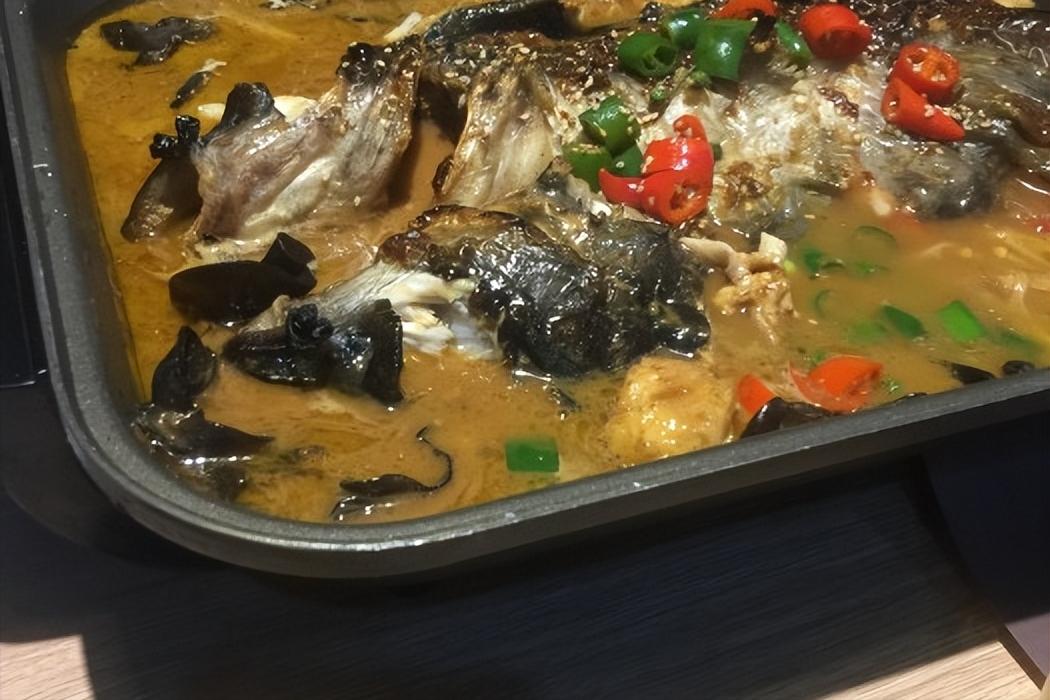 烤鱼餐饮商业模式,半天妖烤鱼店一条烤鱼利润多少