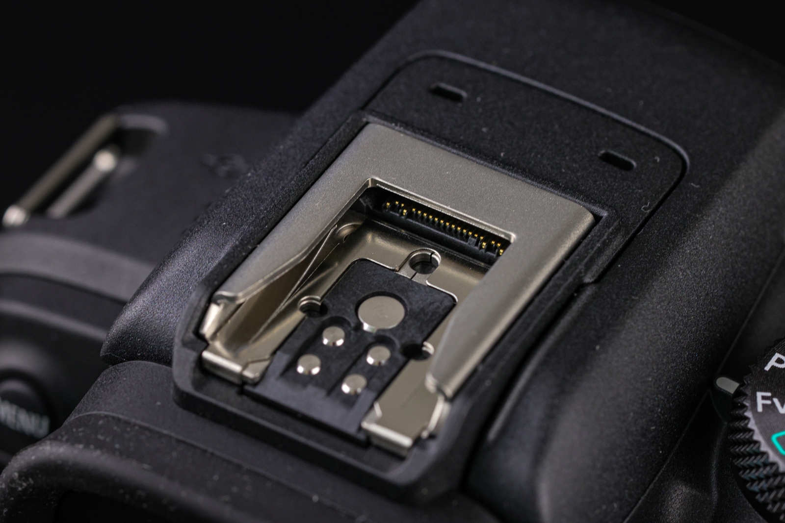 佳能eosr10实拍效果,佳能eosr10怎么样