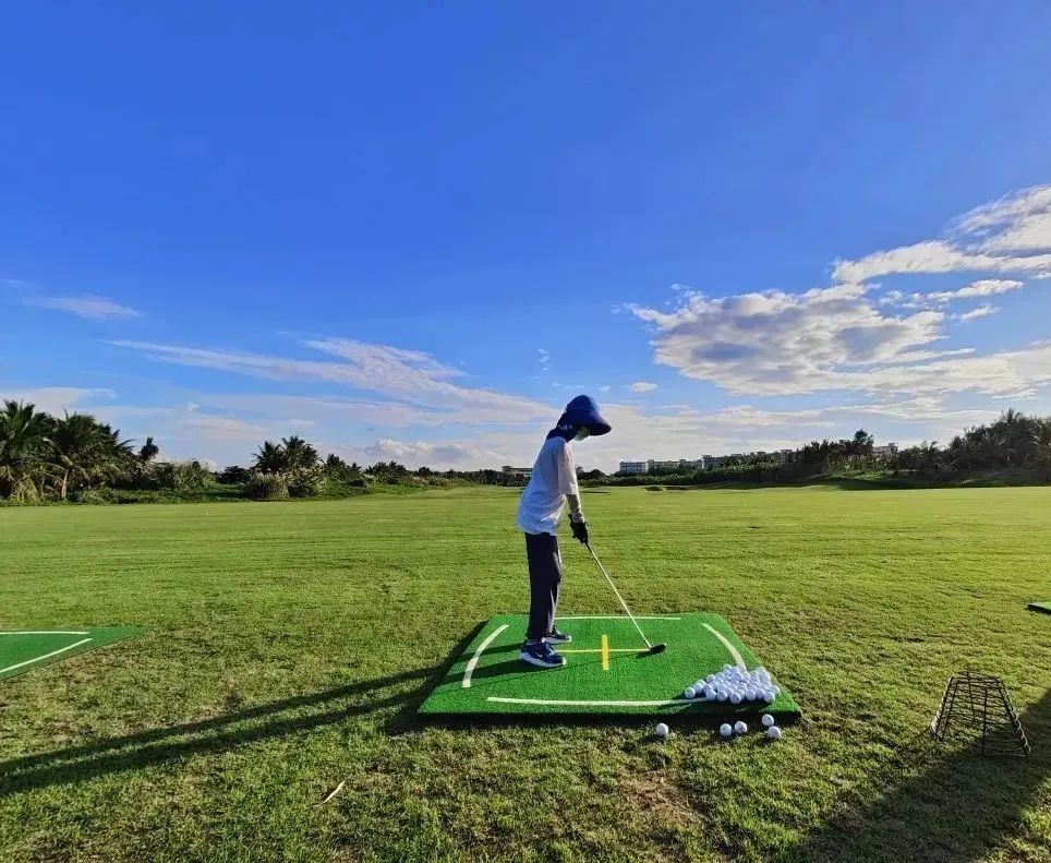 成都高尔夫夏令营,高尔夫夏令营适合儿童吗