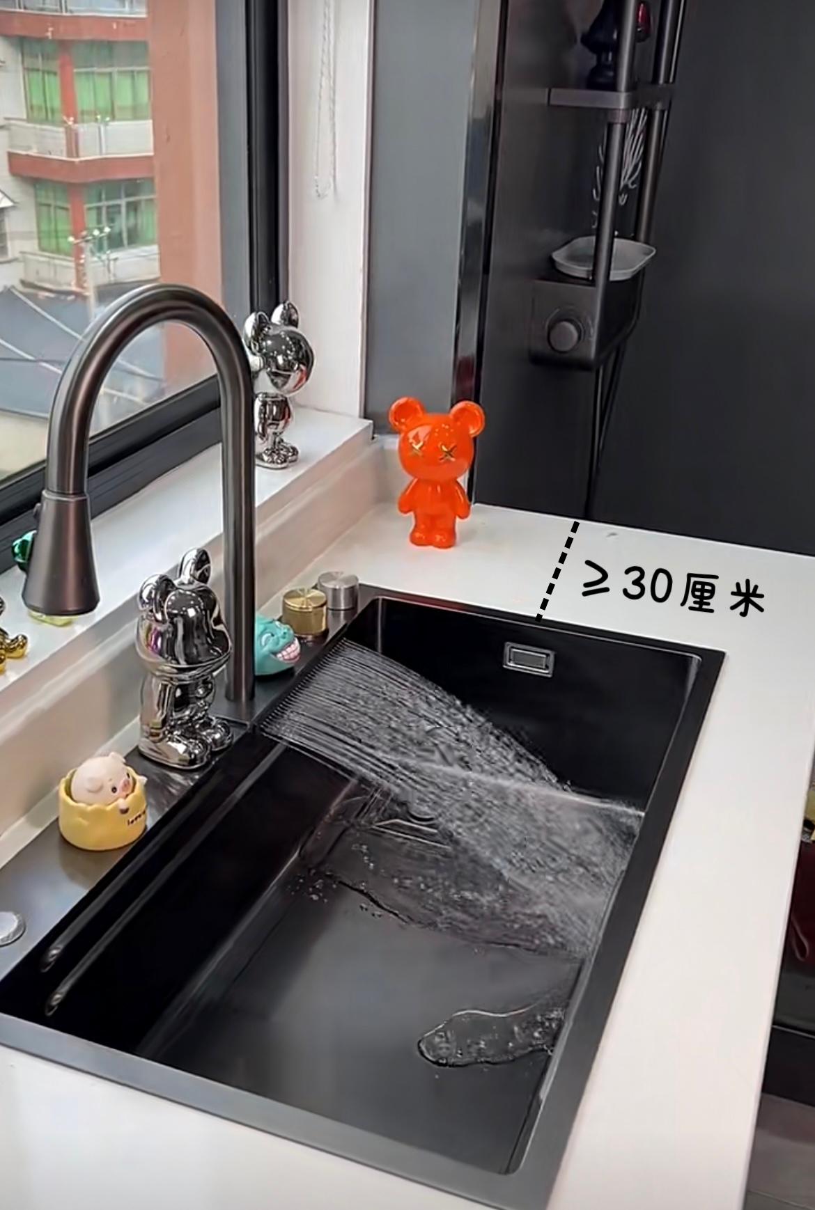 厨房是大的好还是小厨房好,家庭厨房常见四大问题