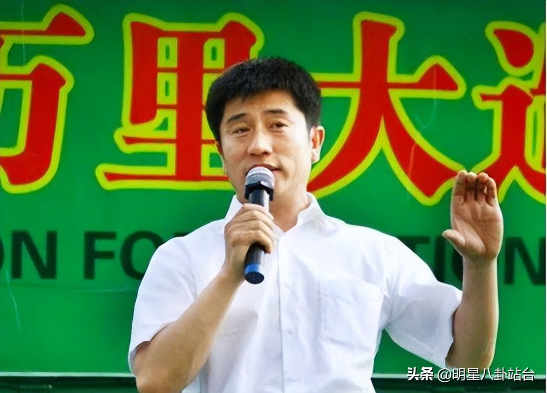 东北“巨骗”*相贵陈**的传奇生涯演员之梦百万手机号购买与重刑入狱