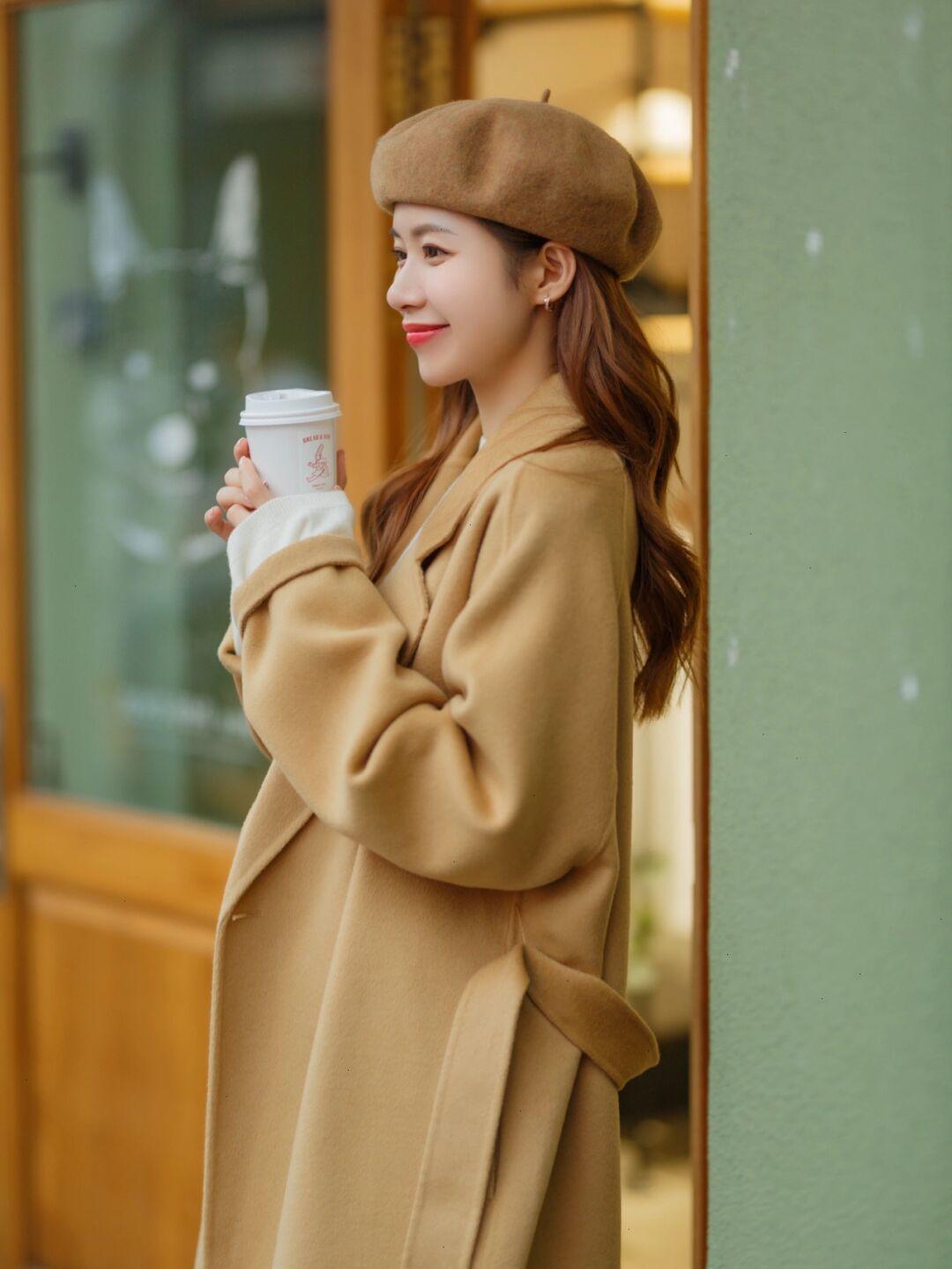 驼色大衣如何穿出时髦范,驼色大衣最洋气搭配