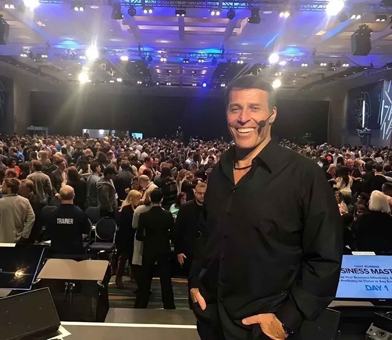 100万拜师陈安之,陈安之月入百万