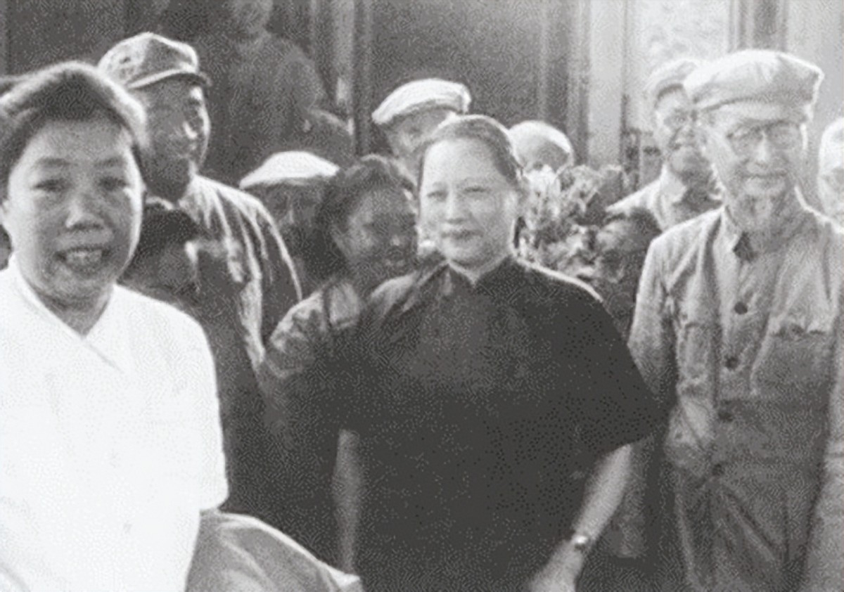 宋庆龄为汪精卫妻子请求赦免，毛主席当即同意，但提了个要求