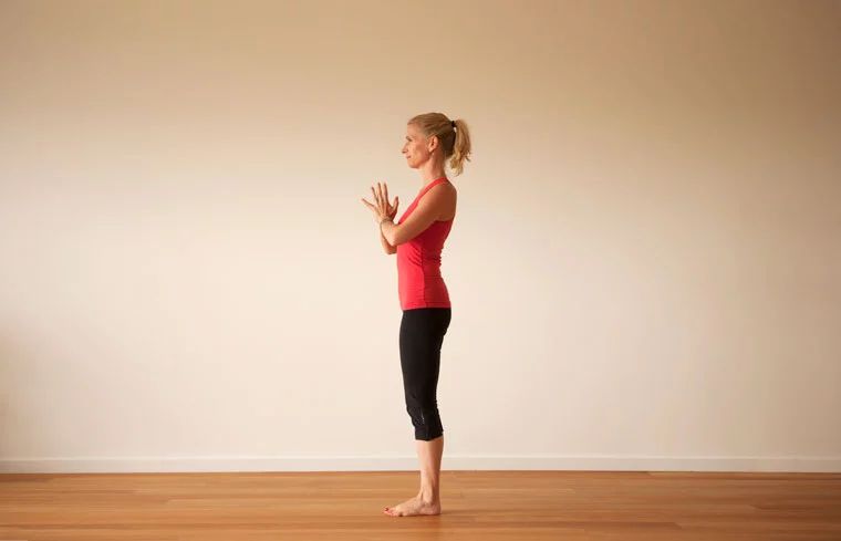 瑜伽拜日能量,瑜伽拜日式对身体的好处