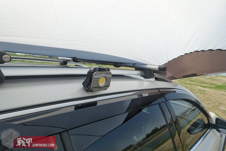 fenixcl28r露营效果,全能多用fenixcl28r多功能户外灯