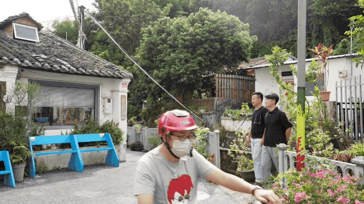 2个北大学霸，在房价10万一平的深圳市中心，造了80座花园