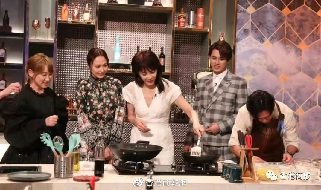 港俾你听｜曾靠“无厘头”出圈，香港综艺“北上”找到新突破？