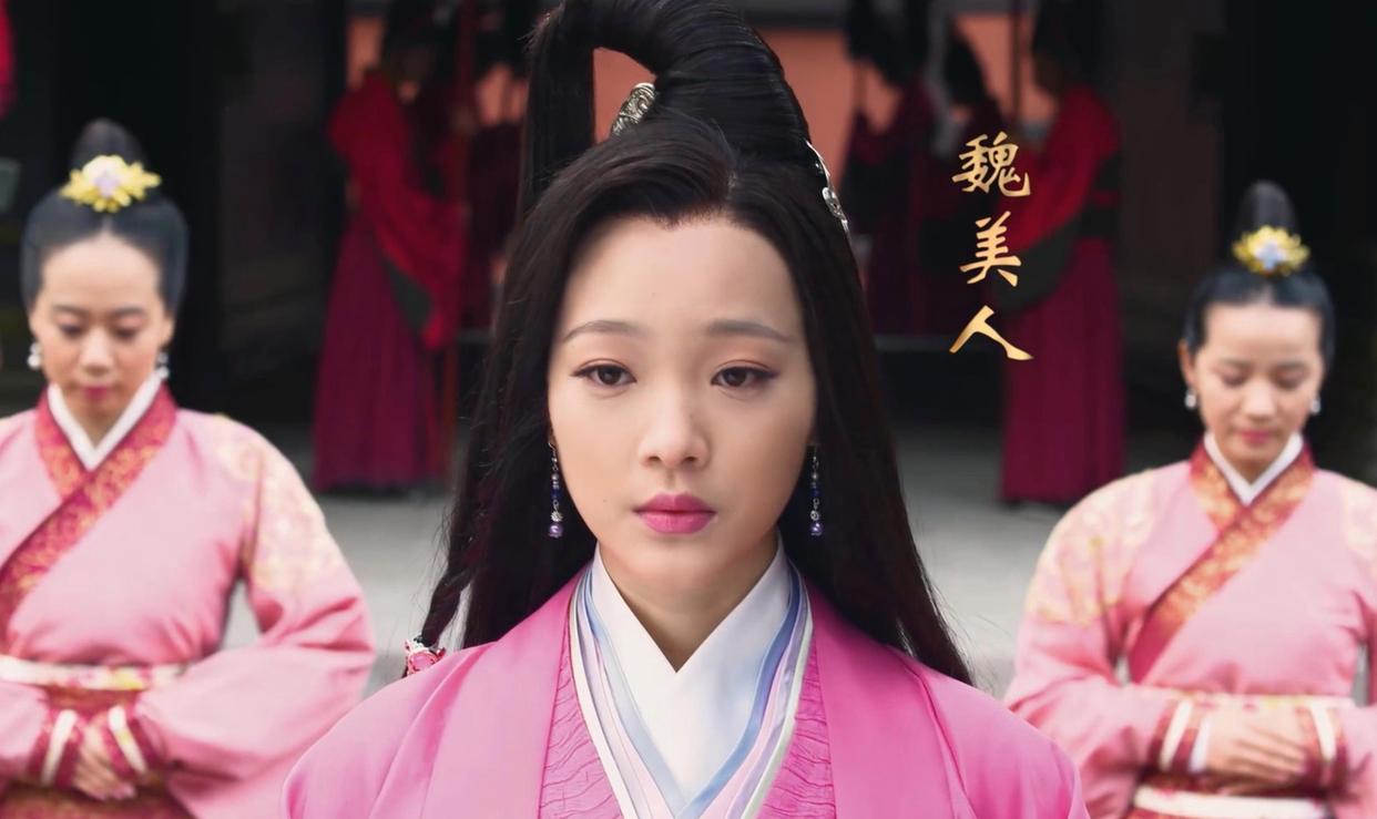 长得不出众却红得一塌糊涂的女星,不惊艳但耐看的十位女星