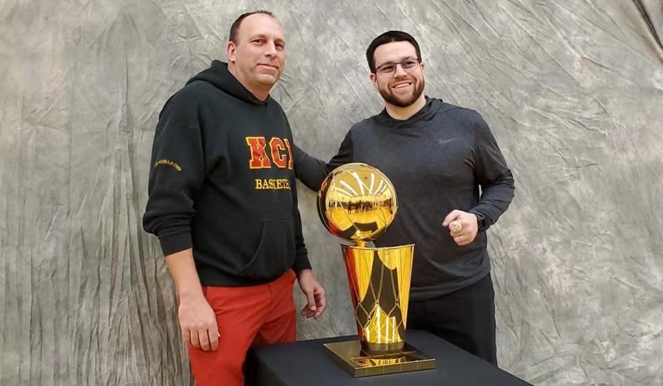 霍华德谈回nba,绯闻女孩台版