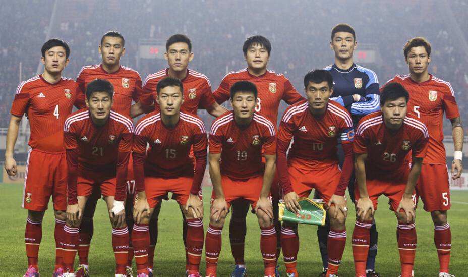 国足中国杯最惨的人,最惨东道主卡塔尔