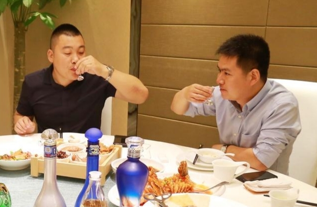 农村卖10块一斤的高粱酒是真的不,10块钱一斤的散装白酒怎么样