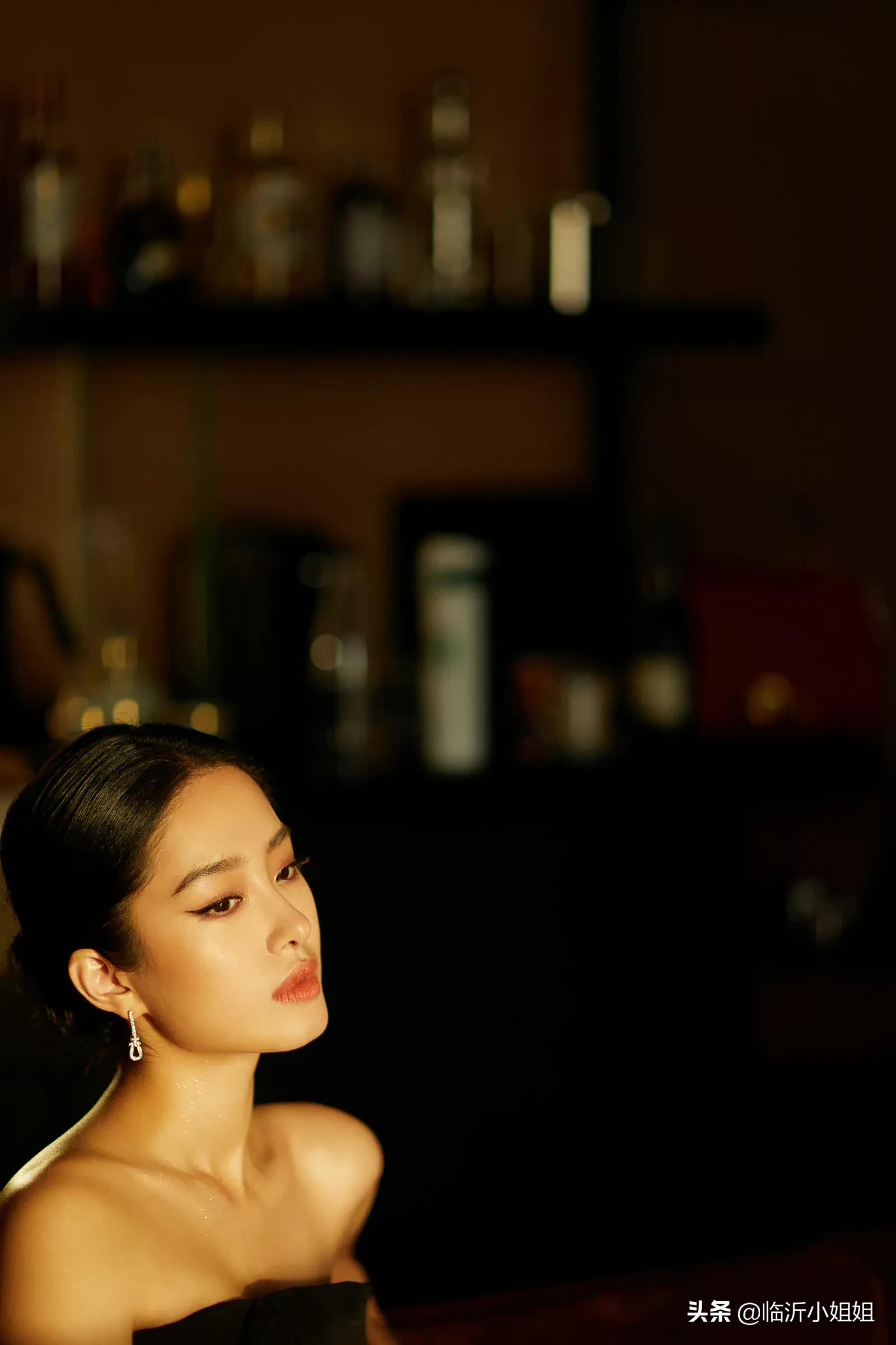 杨采钰惊艳写真图片,杨采钰惊艳写真照片