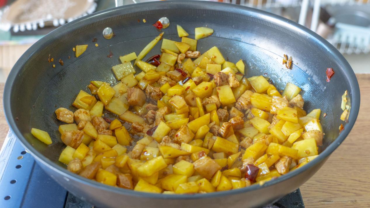 推荐几道家常菜周末做给家人吃,最下饭的十道家常菜晚餐