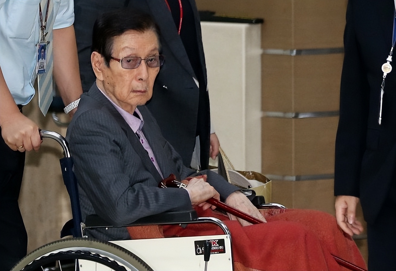 韩国财阀有多荒唐？靠入赘日本赚千亿，89岁还玩弄女星95岁终入狱