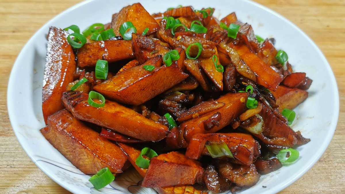 冬季，少吃萝卜白菜多吃它，营养美味，简单一炒，好吃又解馋！