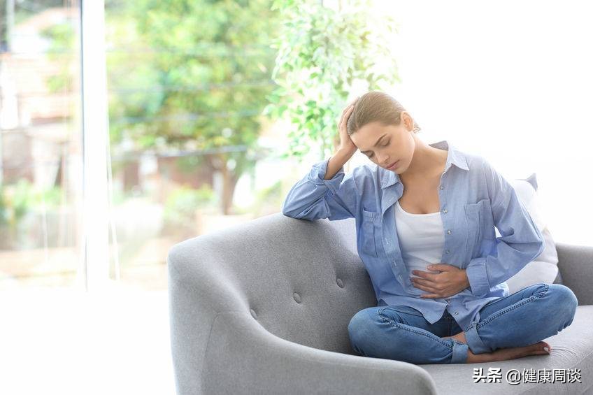 假性湿疣是怎么回事？要治疗吗？这些知识需要了解一下