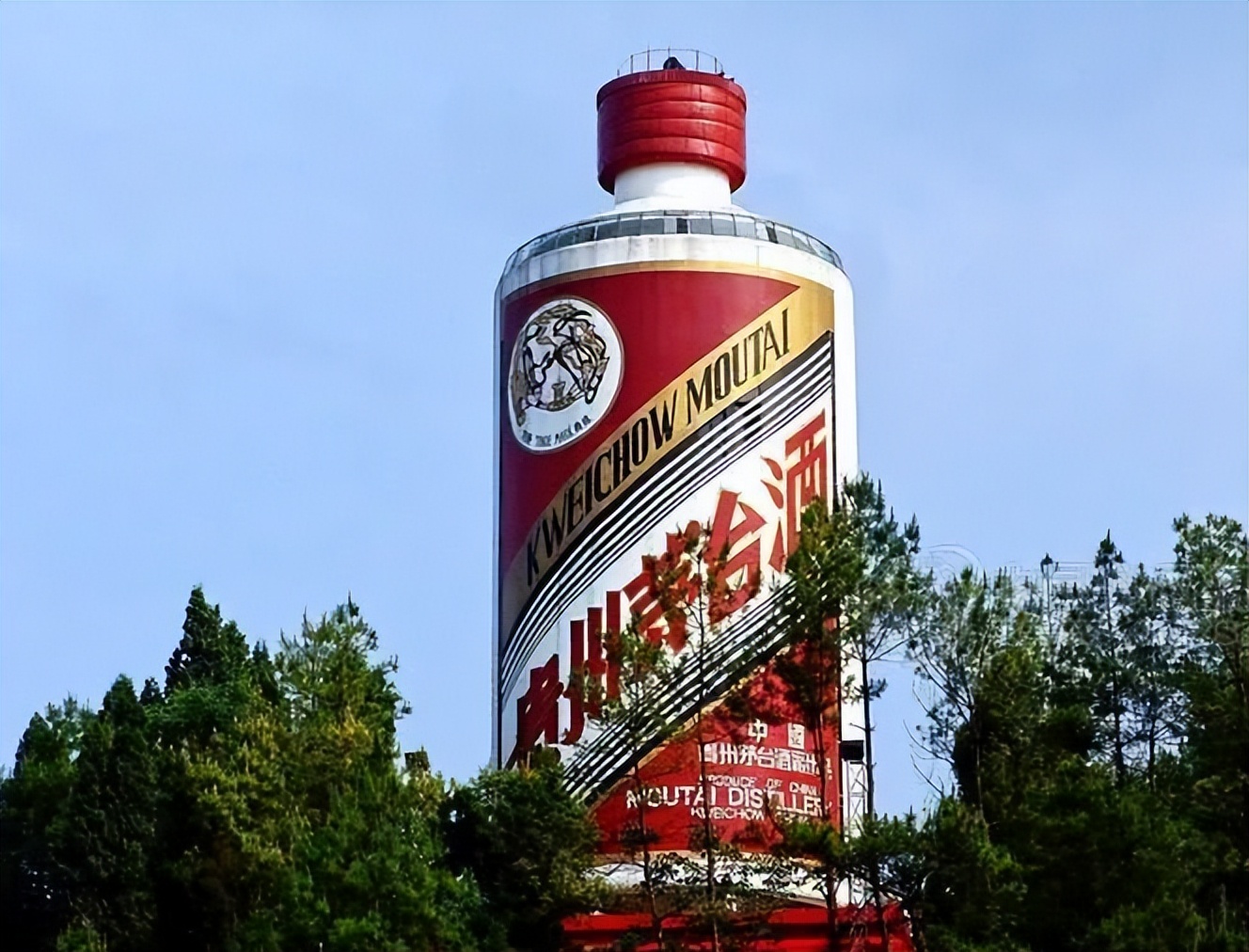 网友千里“求”茅台,竟然空手而归,茅台“一瓶难求”,怎么看?