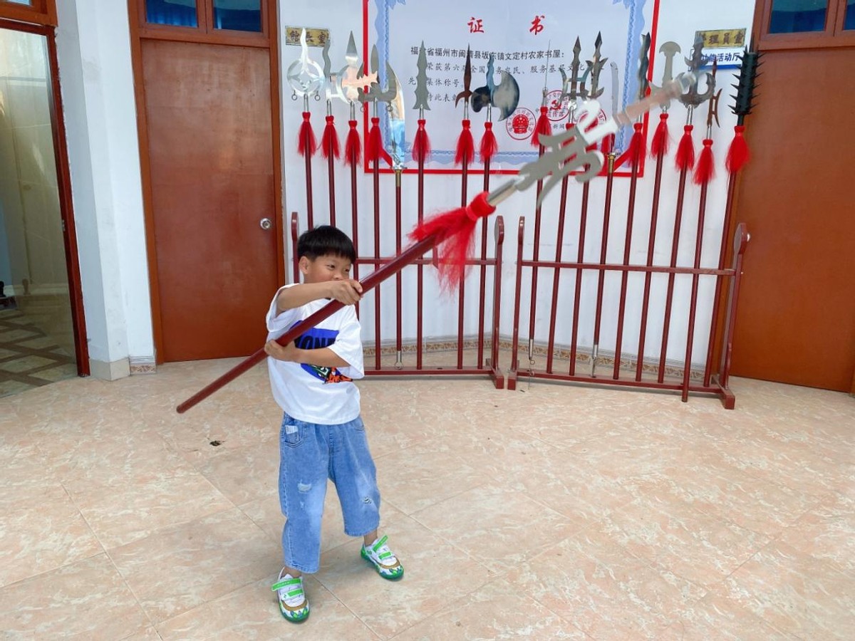 2022第一届“恒冠杯”青少年足球冠军挑战赛形象大使——王泊然