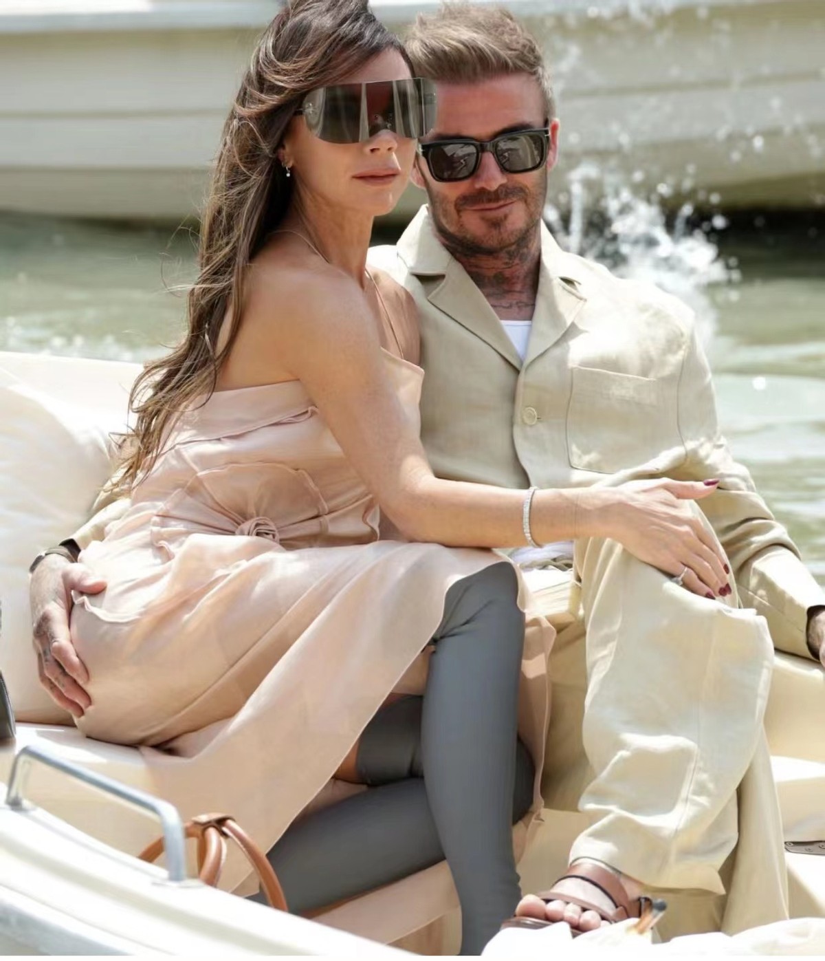 肯豆刘雯gigivogue七人合照高清,刘雯在巴黎时装周