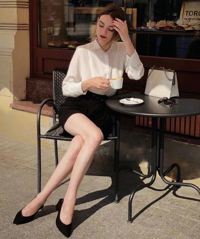 马丁靴上脚时尚洋气又百搭,马丁靴百搭潮鞋