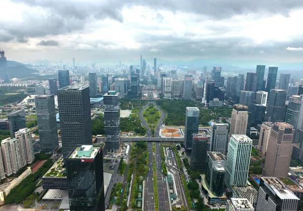 深圳和上海经济对比,深圳和上海哪个更有发展潜力