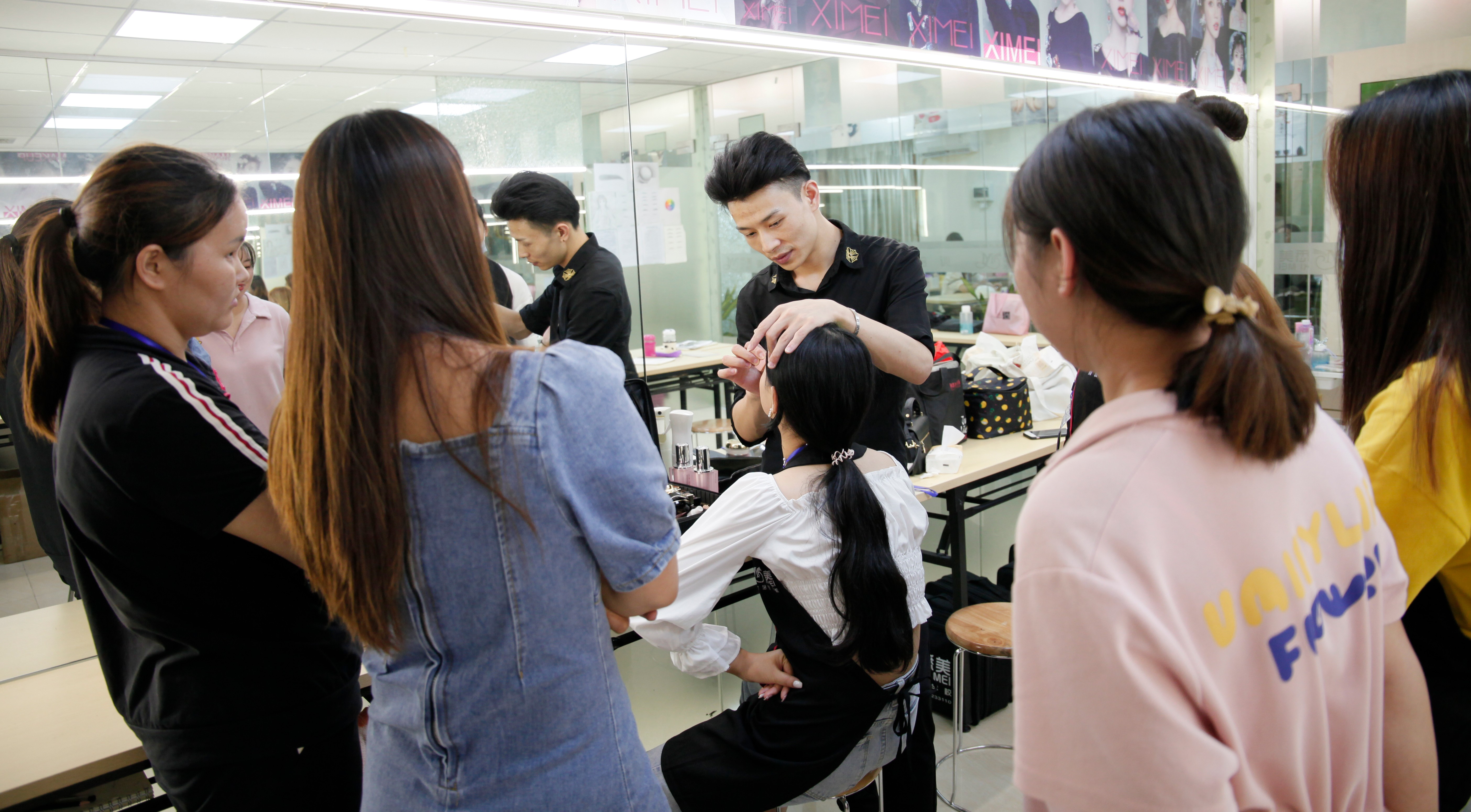 广州学化妆多少钱,广州天河区学化妆培训班