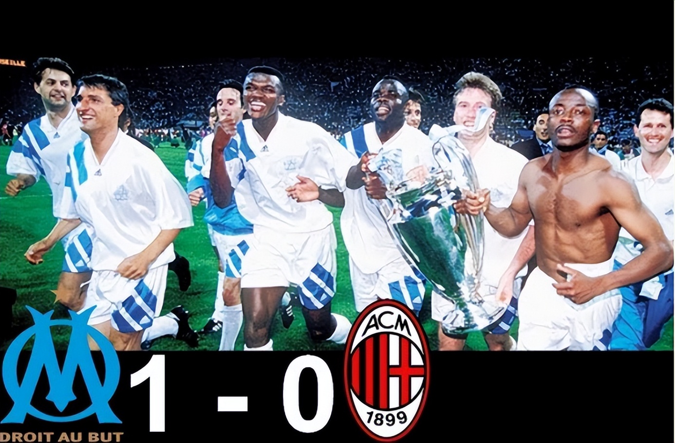 他童年踢的足球,就是把垃圾塞进袜子里