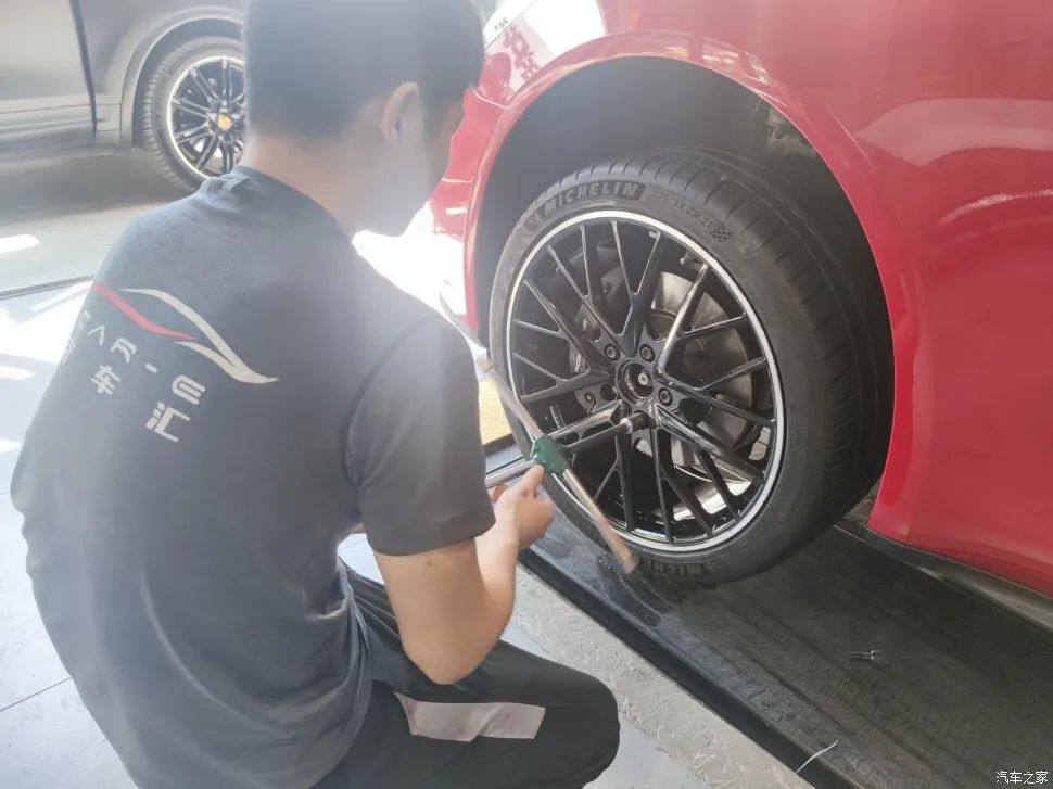 保时捷帕拉梅拉改轮毂尺寸,保时捷帕拉梅拉鸟巢轮毂
