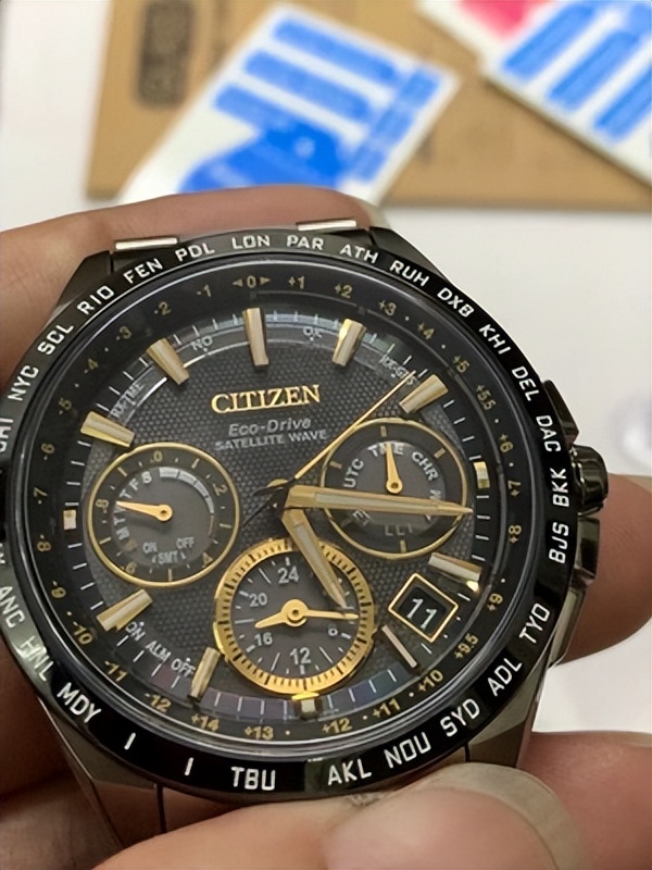 西铁城光动能男表,西铁城和西铁城光动能区别