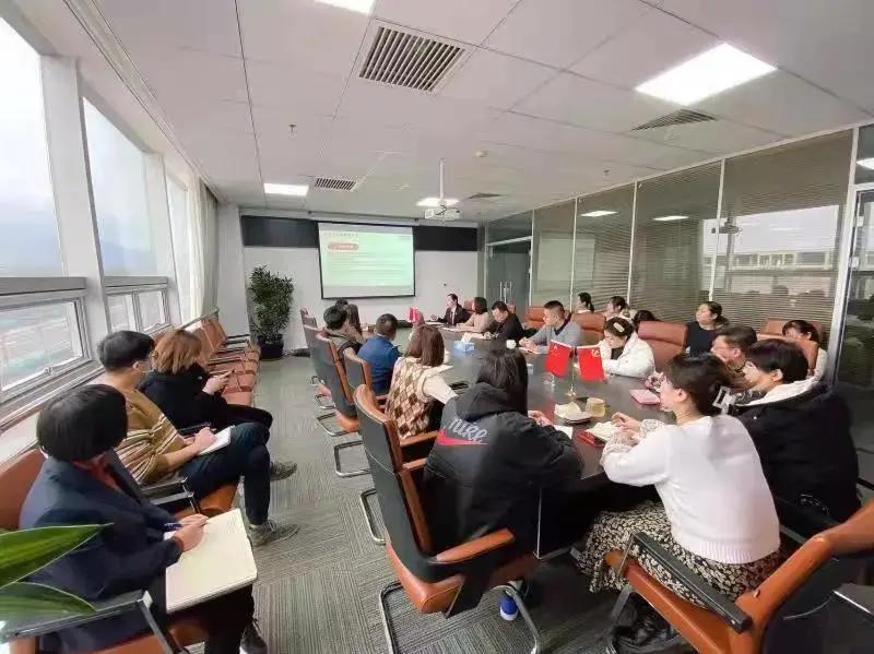 让宪法精神深入民心,宪法进社区主题讲座