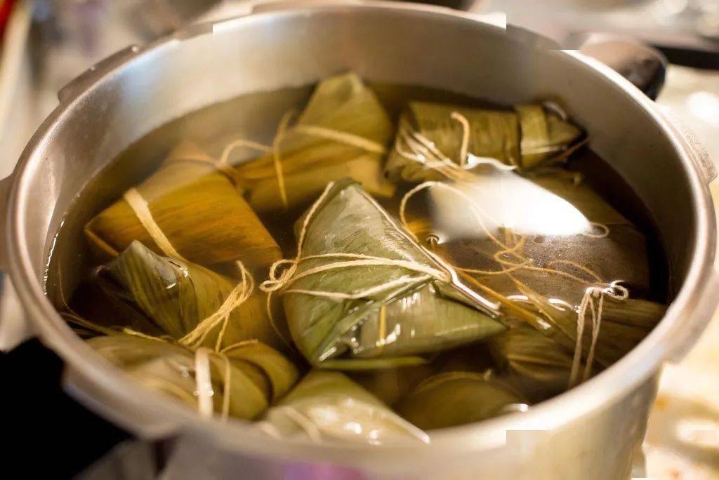 电高压锅与燃气高压锅的炖肉区别,高压锅与电压力锅炖肉口感对比