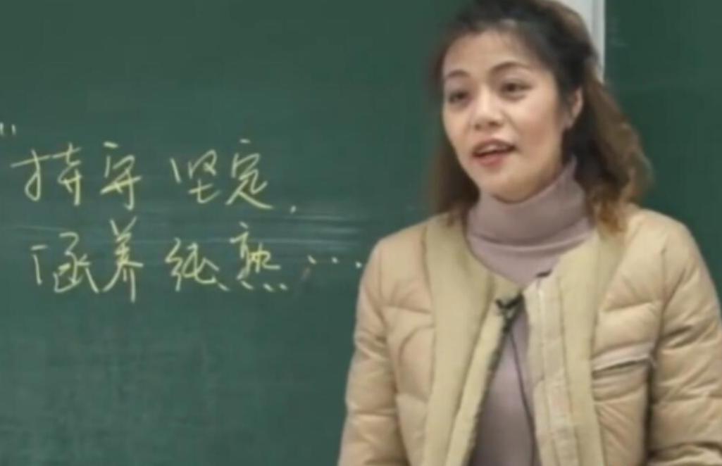 复旦网红教授陈果是如何走下神坛,复旦女神陈果为何跌落神坛