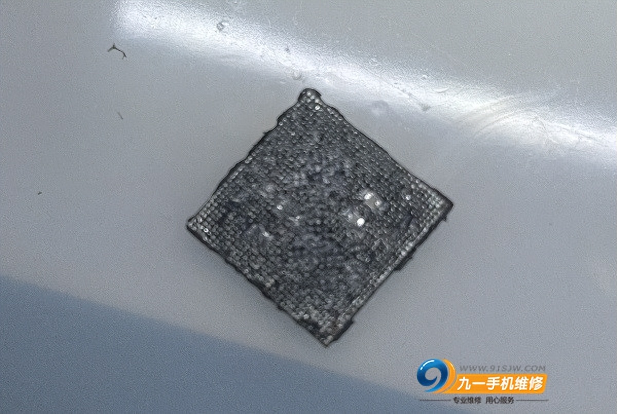 红米k30pro手机,红米k30pro充电亮红灯不开机